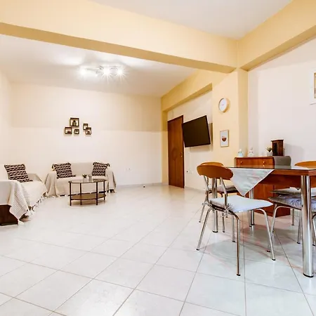 Chania Grand Nature Апартаменти *