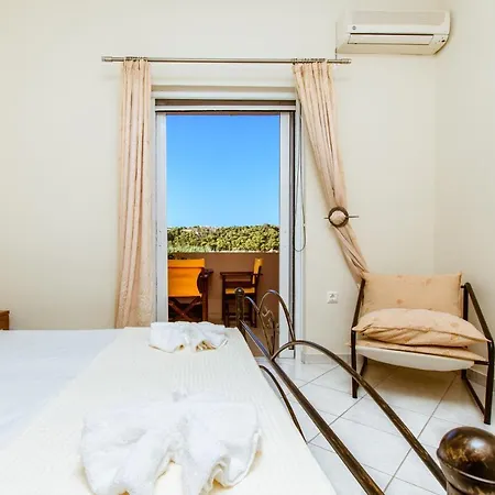 Апартаменти Chania Grand Nature